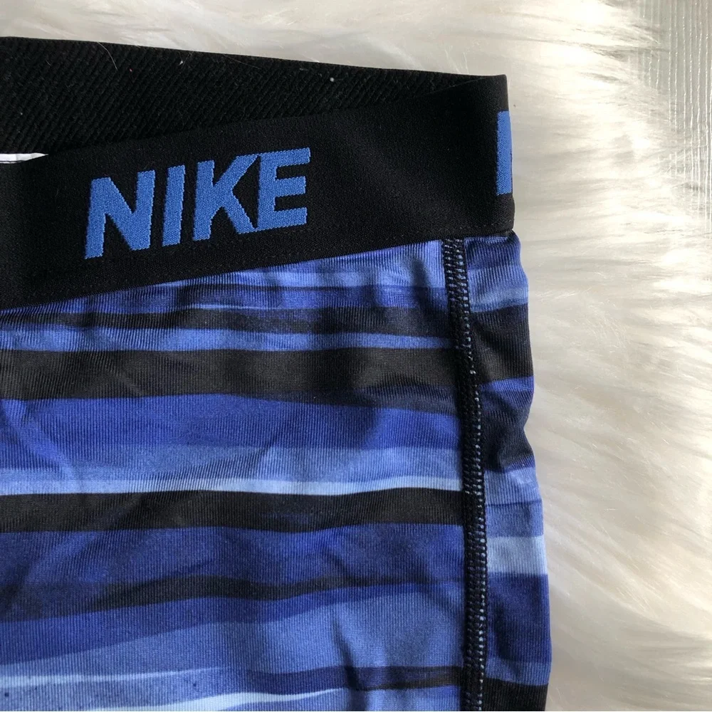 Nike Dri-Fit Capri Stripped Athletic Leggings, L 10-12